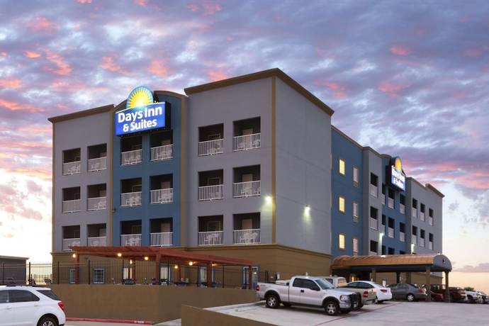 Imagen general del Hotel Days Inn and Suites By Wyndham Galveston West/seawall. Foto 1