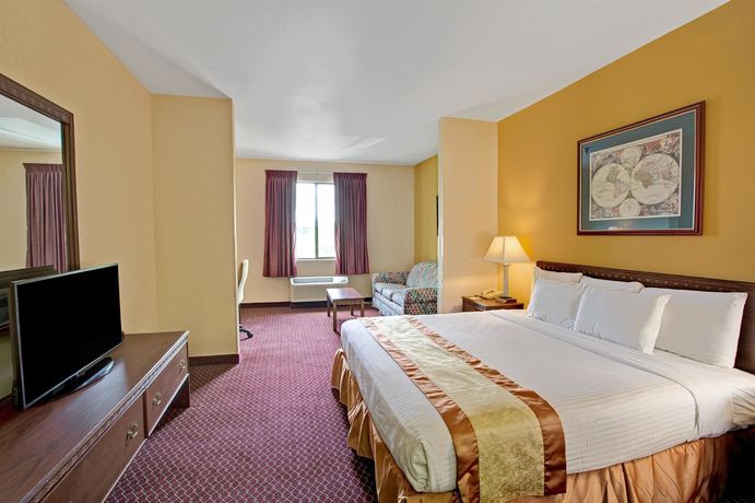 Imagen de la habitación del Hotel Days Inn and Suites By Wyndham Hickory. Foto 6