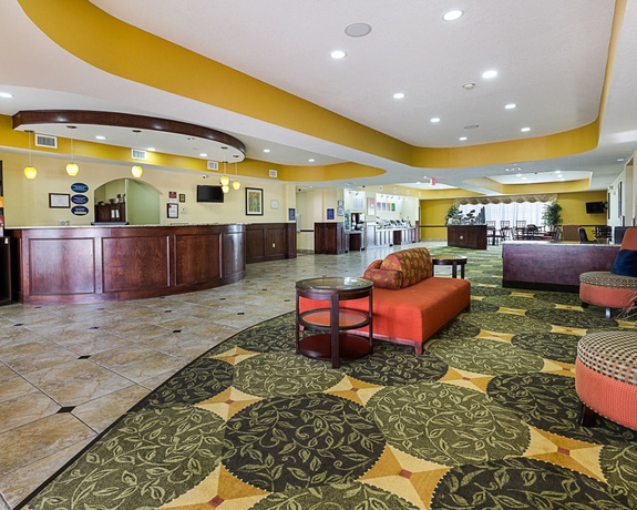 Imagen de los interiores del Hotel Days Inn and Suites By Wyndham Houston / West Energy Corridor. Foto 11