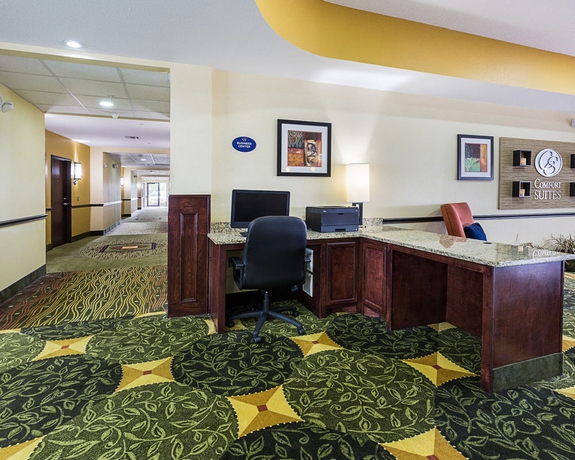 Imagen de los interiores del Hotel Days Inn and Suites By Wyndham Houston / West Energy Corridor. Foto 13