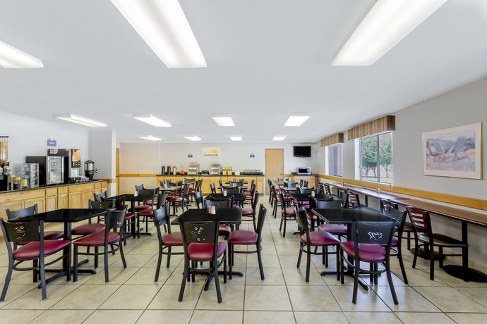 Imagen del bar/restaurante del Hotel Days Inn and Suites By Wyndham Kanab. Foto 2