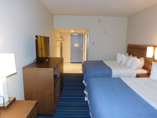 Imagen de la habitación del Hotel Days Inn and Suites By Wyndham Kearney. Foto 2