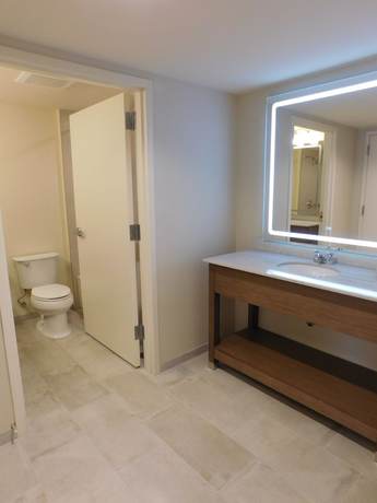 Imagen de la habitación del Hotel Days Inn and Suites By Wyndham Kearney. Foto 11