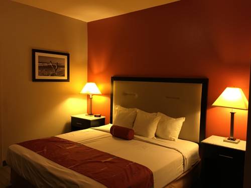 Imagen de la habitación del Hotel Days Inn and Suites By Wyndham Lakeland. Foto 3
