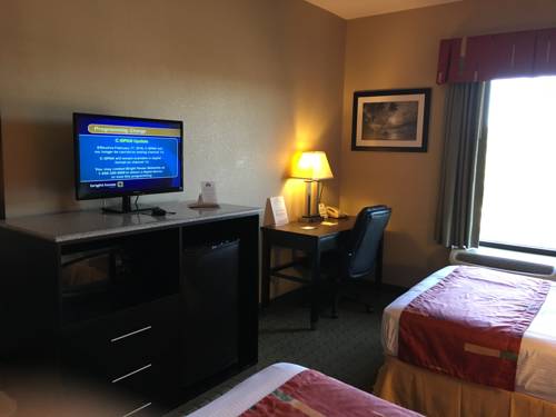 Imagen de la habitación del Hotel Days Inn and Suites By Wyndham Lakeland. Foto 5