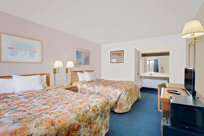 Imagen de la habitación del Hotel Days Inn and Suites By Wyndham Needles. Foto 2