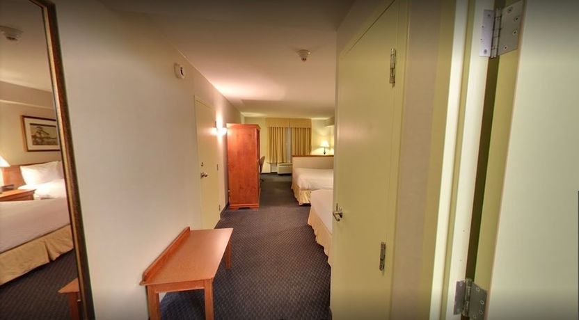 Imagen de la habitación del Hotel Days Inn and Suites By Wyndham Niagara Falls Centre St. By The Falls. Foto 13