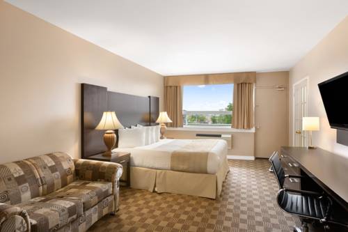 Imagen de la habitación del Hotel Days Inn and Suites By Wyndham North Bay Downtown. Foto 5