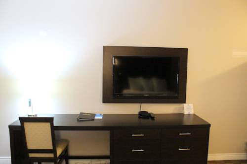 Imagen de la habitación del Hotel Days Inn and Suites By Wyndham North Bay Downtown. Foto 12