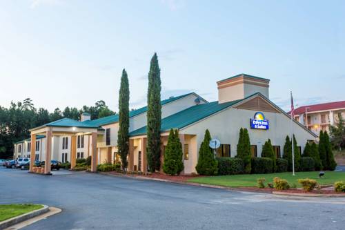 Imagen general del Hotel Days Inn and Suites By Wyndham Peachtree Corners/norcross. Foto 1