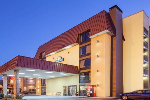 Imagen general del Hotel Days Inn and Suites By Wyndham Pigeon Forge. Foto 2