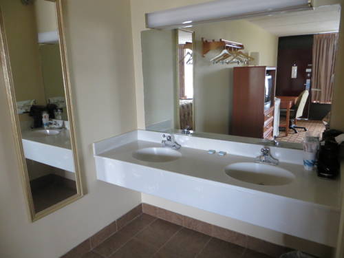 Imagen de la habitación del Hotel Days Inn and Suites By Wyndham Pigeon Forge. Foto 6