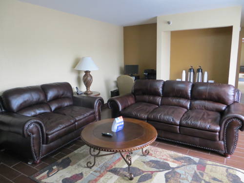 Imagen de la habitación del Hotel Days Inn and Suites By Wyndham Pigeon Forge. Foto 7