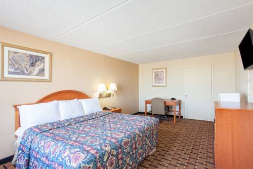 Imagen de la habitación del Hotel Days Inn and Suites By Wyndham Pigeon Forge. Foto 12