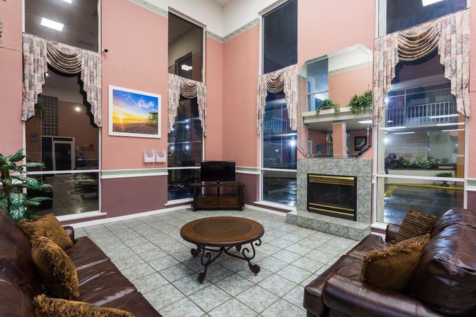 Imagen de los interiores del Hotel Days Inn and Suites By Wyndham Port Richey. Foto 19