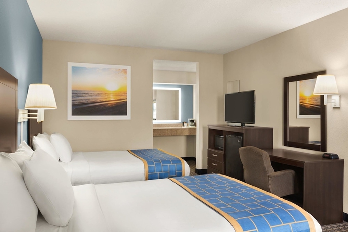 Imagen de la habitación del Hotel Days Inn and Suites By Wyndham Savannah Midtown. Foto 8