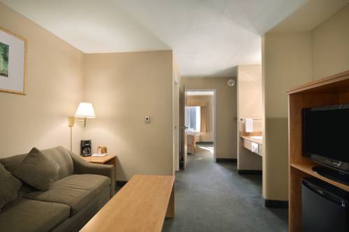 Imagen de la habitación del Hotel Days Inn and Suites By Wyndham Thunder Bay. Foto 2