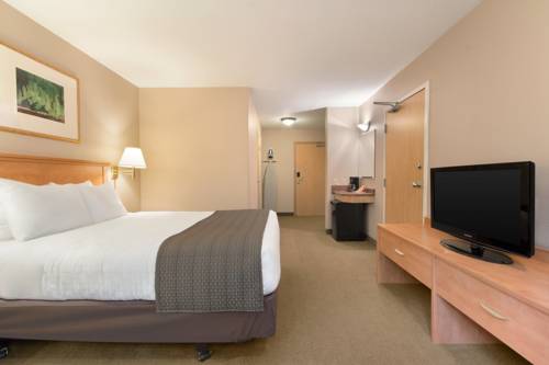 Imagen de la habitación del Hotel Days Inn and Suites By Wyndham Thunder Bay. Foto 8