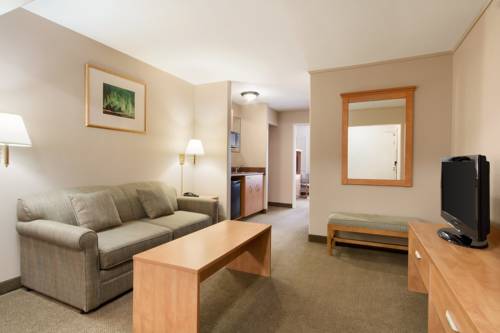 Imagen de la habitación del Hotel Days Inn and Suites By Wyndham Thunder Bay. Foto 12