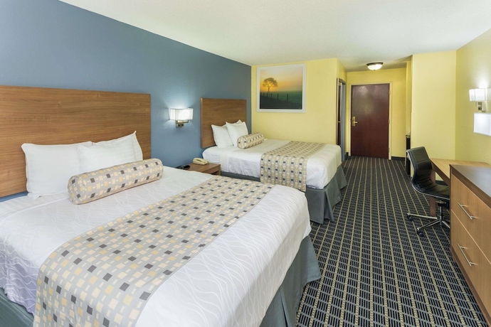 Imagen de la habitación del Hotel Days Inn and Suites By Wyndham Union City. Foto 2