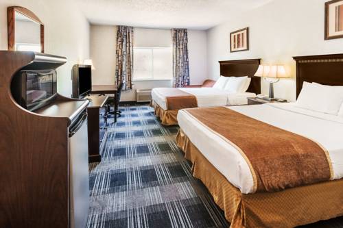 Imagen de la habitación del Hotel Days Inn and Suites By Wyndham Vancouver. Foto 8