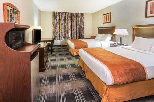 Imagen de la habitación del Hotel Days Inn and Suites By Wyndham Vancouver. Foto 12