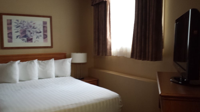 Imagen de la habitación del Hotel Days Inn and Suites By Wyndham West Edmonton. Foto 3