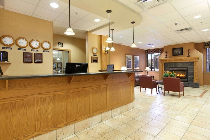 Imagen de los interiores del Hotel Days Inn and Suites By Wyndham West Edmonton. Foto 17