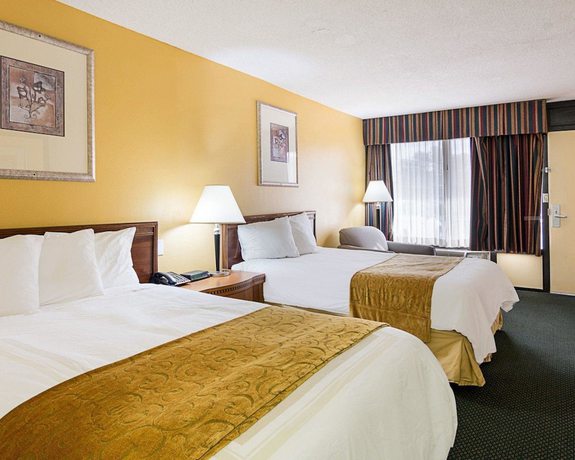 Imagen de la habitación del Hotel Days Inn and Suites By Wyndham Williamsburg Colonial. Foto 9