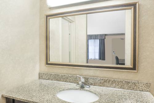 Imagen de la habitación del Hotel Days Inn and Suites By Wyndham York. Foto 4