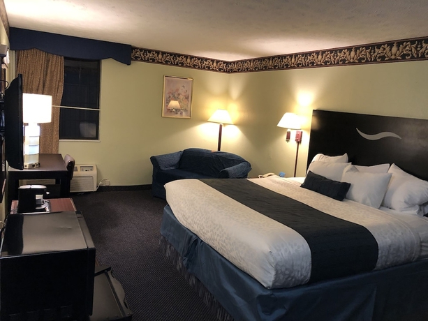 Imagen de la habitación del Hotel Days Inn and Suites By Wyndham Youngstown / Girard Ohio. Foto 8