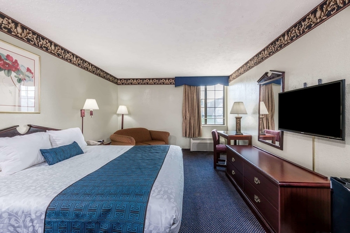 Imagen de la habitación del Hotel Days Inn and Suites By Wyndham Youngstown / Girard Ohio. Foto 10
