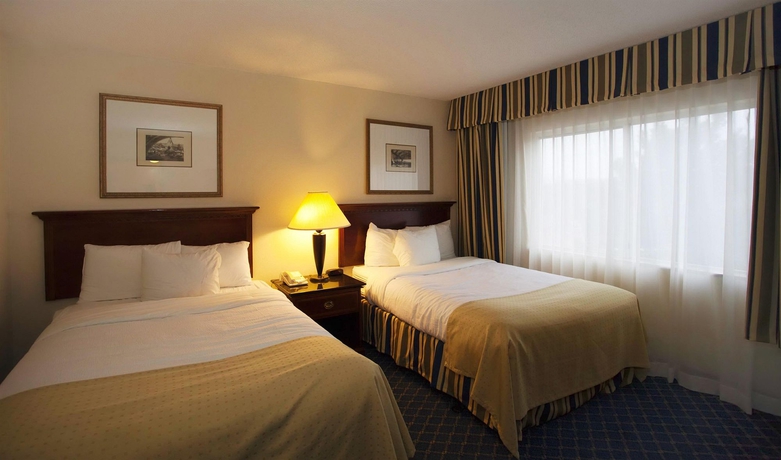 Imagen de la habitación del Hotel Days Inn and Suites Omaha. Foto 2