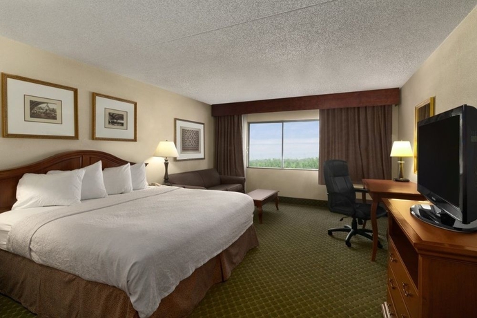Imagen de la habitación del Hotel Days Inn and Suites Omaha. Foto 5