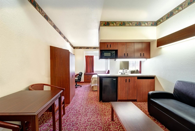 Imagen de la habitación del Hotel Days Inn and Suites Plano Medical Center/dallas. Foto 7