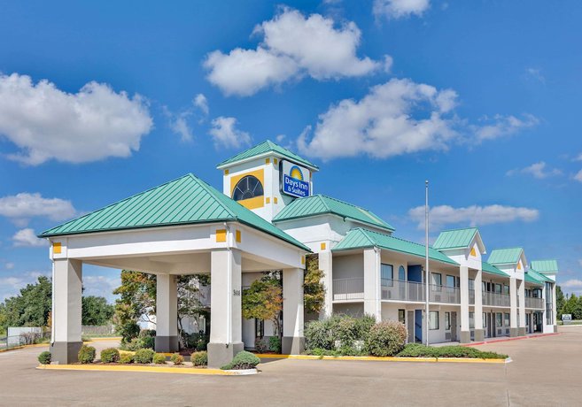 Imagen general del Hotel Days Inn and Suites by Wyndham Bentonville. Foto 3