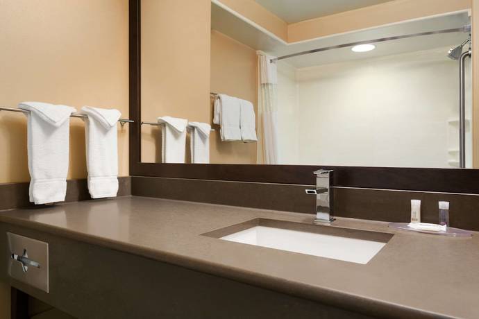 Imagen de la habitación del Hotel Days Inn and Suites by Wyndham Brandon. Foto 3