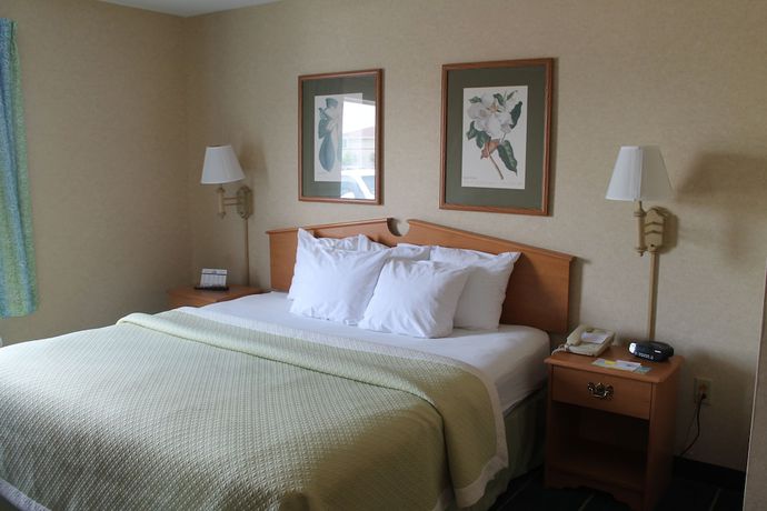 Imagen de la habitación del Hotel Days Inn and Suites by Wyndham Bridgeport - Clarksburg. Foto 8