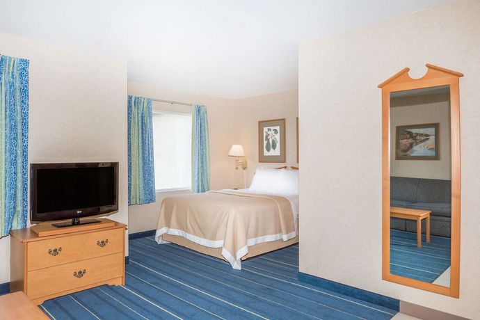 Imagen de la habitación del Hotel Days Inn and Suites by Wyndham Bridgeport - Clarksburg. Foto 17