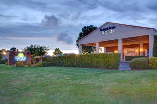 Imagen general del Hotel Days Inn and Suites by Wyndham Collierville Germantown Area. Foto 5