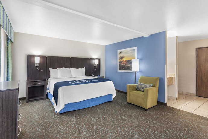 Imagen de la habitación del Hotel Days Inn and Suites by Wyndham East Flagstaff. Foto 2