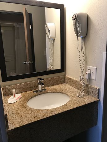 Imagen de la habitación del Hotel Days Inn and Suites by Wyndham East Flagstaff. Foto 6