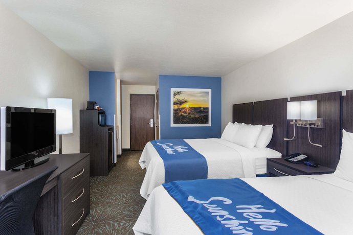 Imagen de la habitación del Hotel Days Inn and Suites by Wyndham East Flagstaff. Foto 18