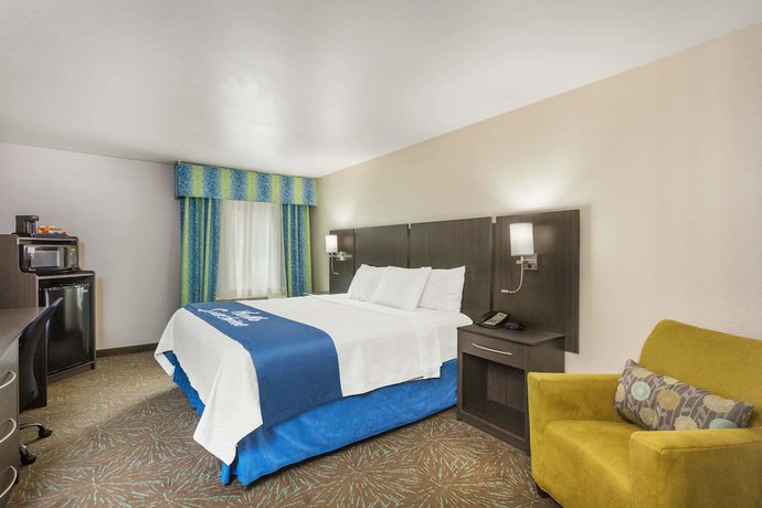 Imagen de la habitación del Hotel Days Inn and Suites by Wyndham East Flagstaff. Foto 19