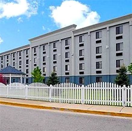 Imagen de la habitación del Hotel Days Inn and Suites by Wyndham Hammond, In. Foto 2