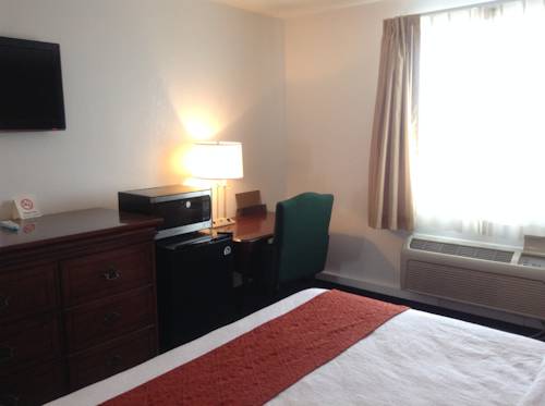 Imagen de la habitación del Hotel Days Inn and Suites by Wyndham Hammond, In. Foto 8