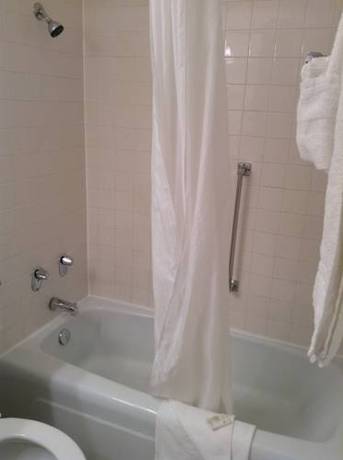 Imagen de la habitación del Hotel Days Inn and Suites by Wyndham Hammond, In. Foto 15