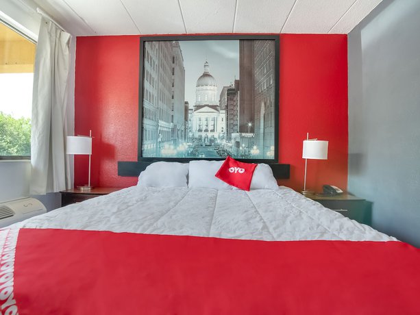 Imagen de la habitación del Hotel Days Inn and Suites by Wyndham Indianapolis Airport East. Foto 10