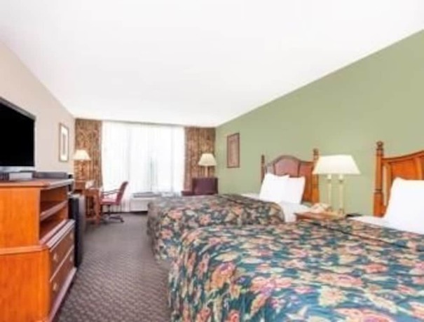 Imagen de la habitación del Hotel Days Inn and Suites by Wyndham SE Columbia Ft Jackson. Foto 5