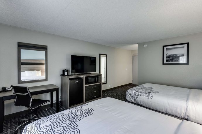 Imagen de la habitación del Hotel Days Inn and Suites by Wyndham Spokane. Foto 7